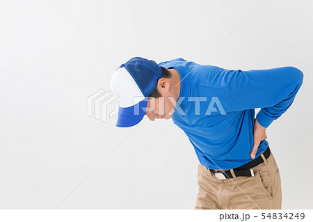 配達員の男性 54834249