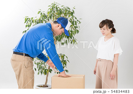 荷造りは業者におまかせ 荷造りは業者におまかせ 54834483