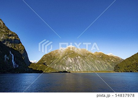 Milford Sound,South Island New Zealand 54837978