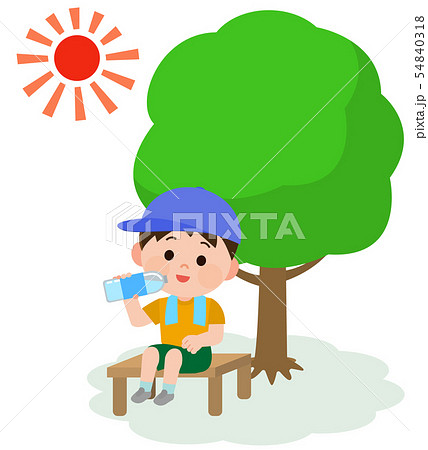 熱中症 対策 木陰に入って休む男の子 イラストのイラスト素材