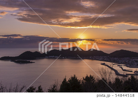 室積湾の夕日/山口県光市 室積湾の夕日/山口県光市 54844518