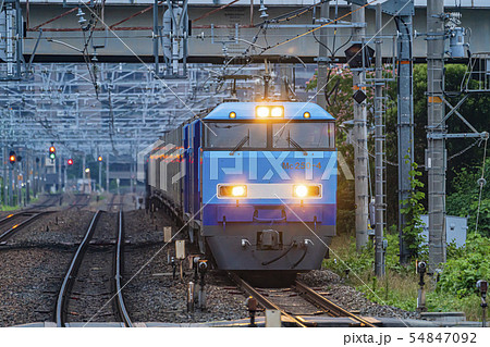 貨物列車　走行イメージ　 54847092