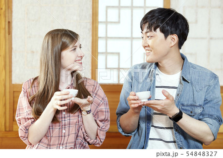 カップル 茶道 伝統 54848327