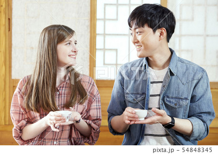 カップル 茶道 伝統 54848345