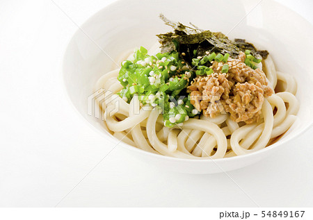 冷やしうどん（納豆、オクラのせ） 54849167