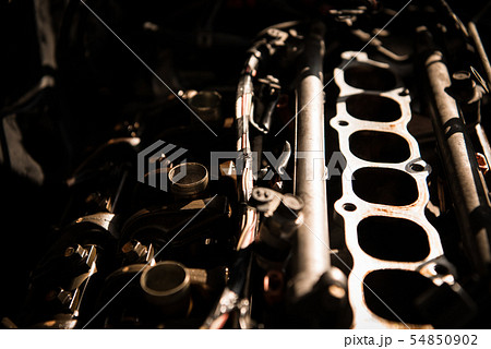 V型6気筒SOHCエンジンの吸気ポート 54850902