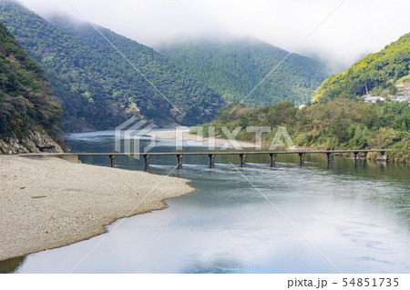 [高知県]岩間沈下橋 54851735