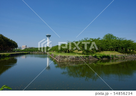 【北海道】五稜郭から見る五稜郭タワー 【北海道】五稜郭から見る五稜郭タワー 54856234
