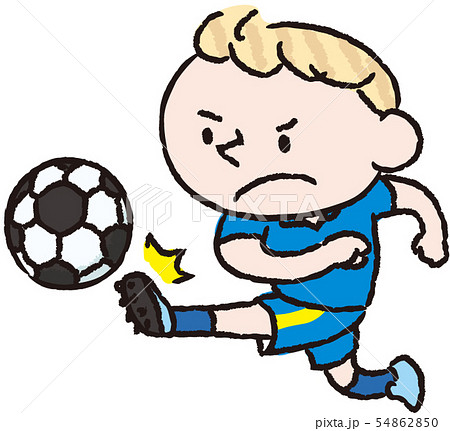 サッカーをする白人の男の子のイラスト素材