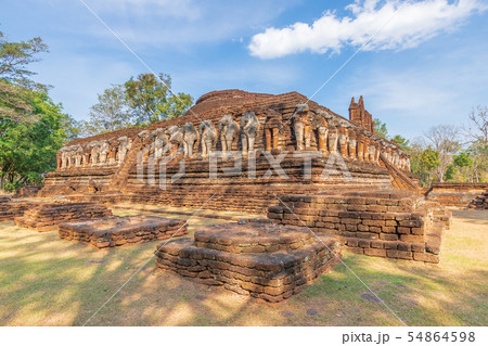 Wat Chang Rob temple in Kamphaeng Phet Historical Wat Chang Rob temple in Kamphaeng Phet Historical 54864598
