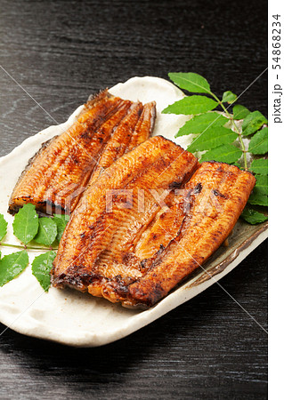 鰻の蒲焼き 54868234