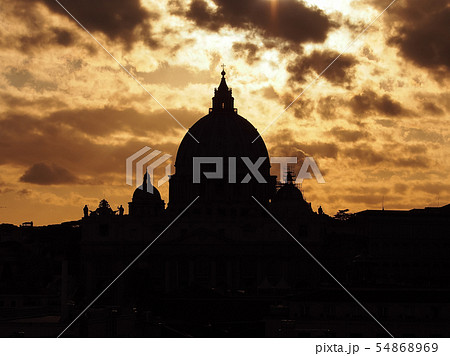 バチカン・サンピエトロ大聖堂 シルエット St. Peter's Basilica, Vatican バチカン・サンピエトロ大聖堂 シルエット St. Peter's Basilica, Vatican 54868969