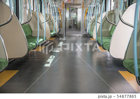 【京王線 車内】 【京王線 車内】 54877865