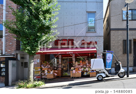 田園調布商店街の風景 54880085
