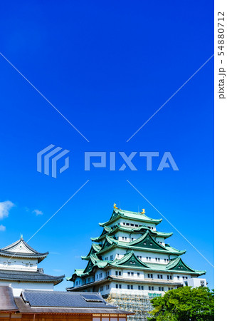 [名古屋のシンボル] 黄金の鯱を頂いた名古屋城の天守閣の外観 54880712