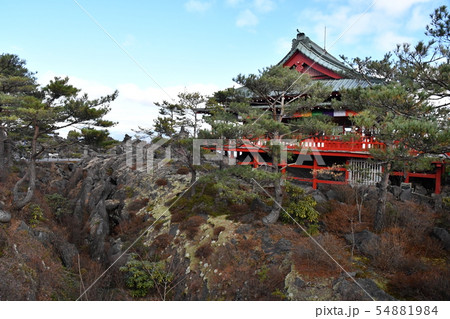 寺院 木 山 寺院 木 山 54881984
