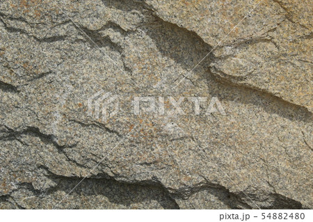 荒い岩肌 54882480