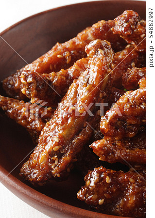 鳥の胡麻和えピリ辛のチキンバー 鳥の胡麻和えピリ辛のチキンバー 54882997