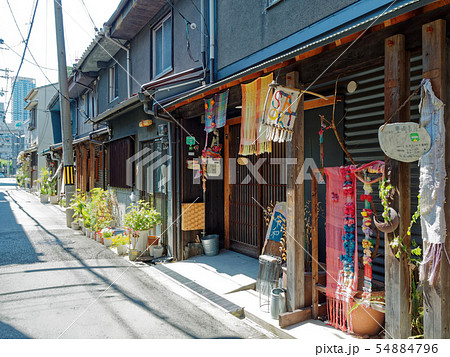 大阪市北区 豊崎長屋の街並み  54884796