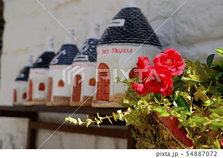 Close view of decoration Close view of decoration 54887072