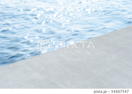 堤防と海 54887547