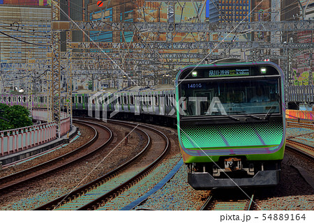 都心を走る通勤電車山手線E235系イメージ 54889164