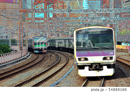 都心を走る通勤電車E231系山手線イメージ 54889166