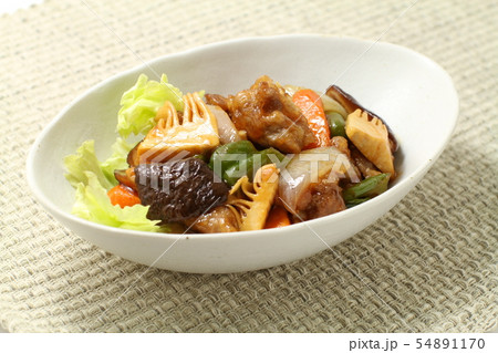 酢豚、甘酢あんかけ、野菜料理 54891170