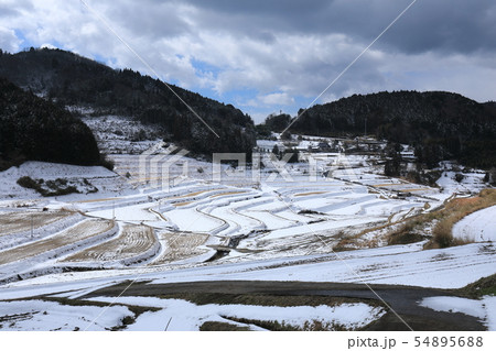 岡山県　大垪和西棚田　雪景色 54895688