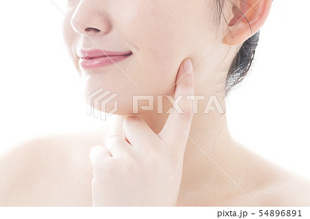 パーツカット　若い女性の美容イメージ　張り 54896891