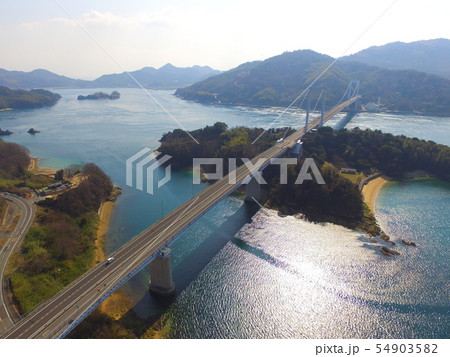 伯方・大島大橋(瀬戸内しまなみ海道)〜ドローンで空撮(愛媛県今治市伯方町) 伯方・大島大橋(瀬戸内しまなみ海道)〜ドローンで空撮(愛媛県今治市伯方町) 54903582