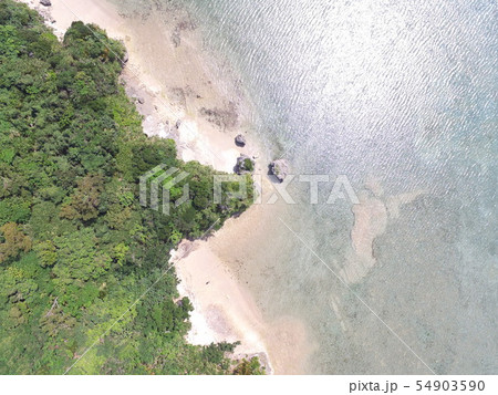 藪地島の海岸〜ドローンで空撮（沖縄県うるま市） 54903590