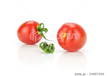 Red cherry tomato isolated on white 54907264