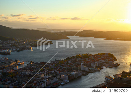 ノルウェーの 北欧 風景の写真素材