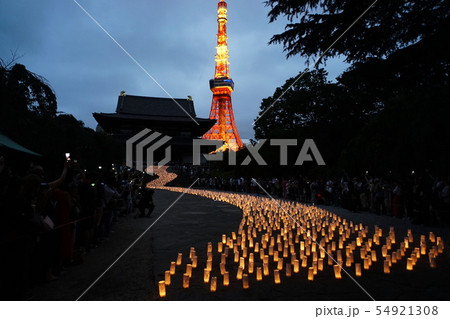 7月 芝公園73東京ﾀﾜｰと増上寺七夕まつり 和紙ｷｬﾝﾄﾞﾙﾅｲﾄの写真素材