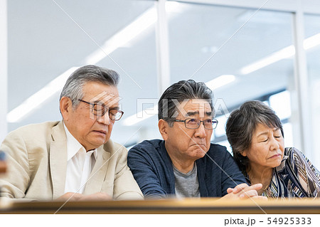 Employment for the elderly 54925333