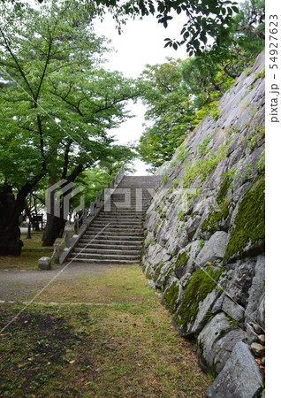 石垣・石段(盛岡城跡公園(岩手公園)/岩手県盛岡市内丸1-37) 石垣・石段(盛岡城跡公園(岩手公園)/岩手県盛岡市内丸1-37) 54927623