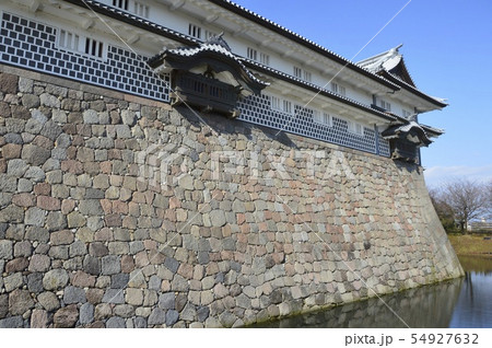 金沢城の菱櫓と内堀(石川県金沢市) 金沢城の菱櫓と内堀(石川県金沢市) 54927632