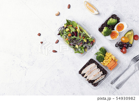 Fresh healthy diet lunch box with vegetable salad Fresh healthy diet lunch box with vegetable salad 54930982