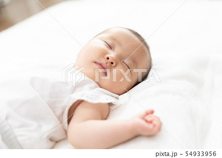 赤ちゃん お昼寝の写真素材