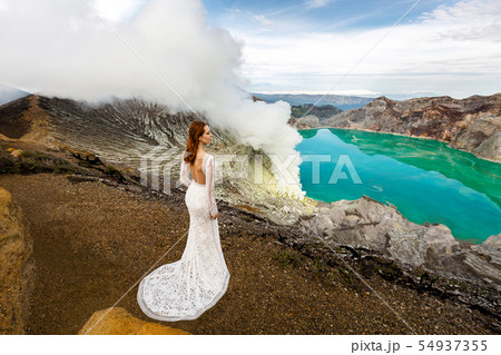 Bride in a volcanic crater Bride in a volcanic crater 54937355