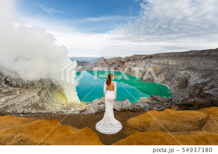 Bride in a volcanic crater 54937380