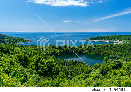 【秋田県男鹿半島】八望台から眺める二ノ目潟、戸賀湾、日本海はまさに絶景 54946614
