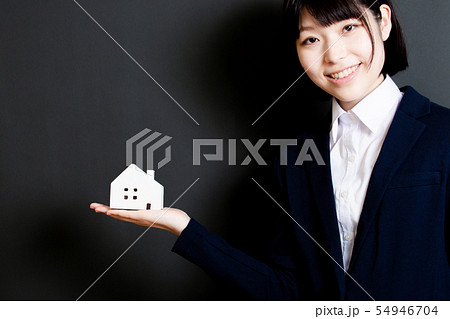 ハウスイメージ　女性 54946704