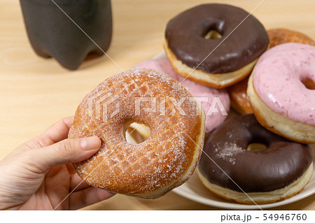 ドーナツいっぱい 過食症 過食イメージ ドーナツいっぱい 過食症 過食イメージ 54946760