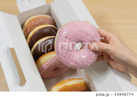 ドーナツいっぱい 過食症 過食イメージ ドーナツいっぱい 過食症 過食イメージ 54946774