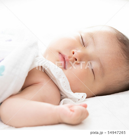赤ちゃん お昼寝の写真素材