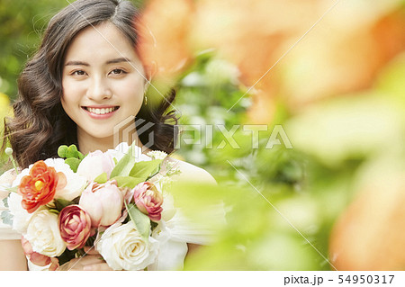 女性　ブライダルイメージ 54950317