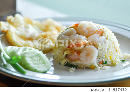 stir-fried rice with shrimp and fried egg stir-fried rice with shrimp and fried egg 54957439