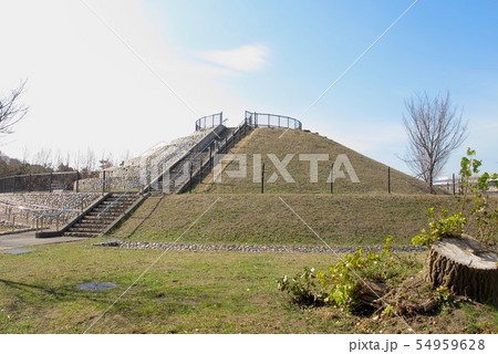 七観山古墳跡　ミニ展望台 54959628